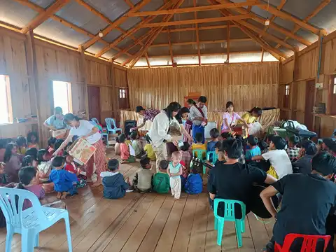 က ေလးများဧဝံေဂလိခရီးစဉ်_၀၉